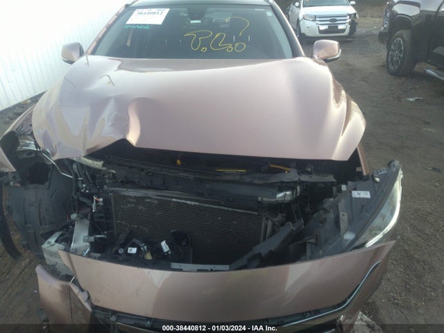 SJKCH5CP6KA007301 Infiniti Qx30 Luxe