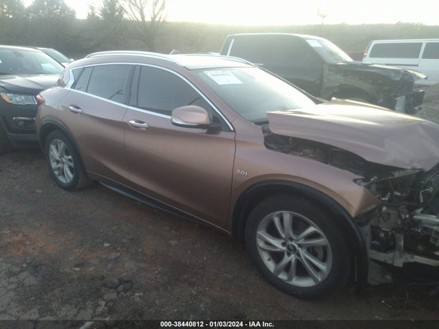 SJKCH5CP6KA007301 Infiniti Qx30 Luxe