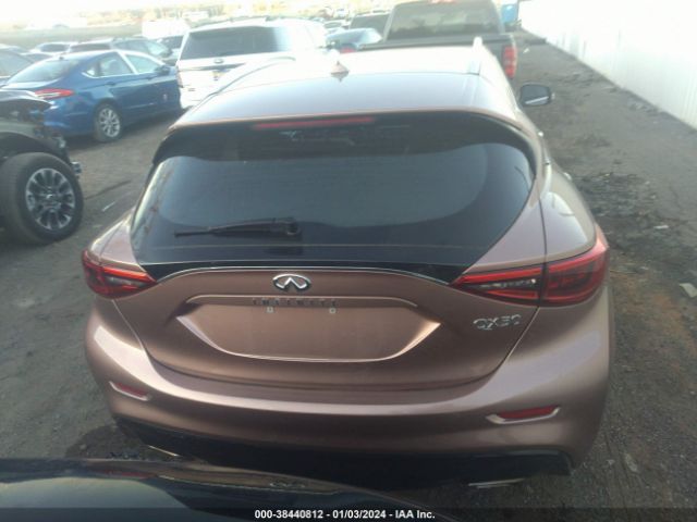 SJKCH5CP6KA007301 Infiniti Qx30 Luxe