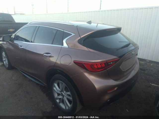 SJKCH5CP6KA007301 Infiniti Qx30 Luxe