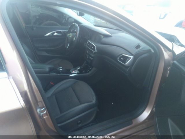 SJKCH5CP6KA007301 Infiniti Qx30 Luxe