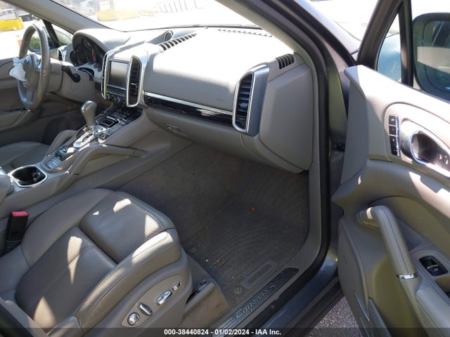 2014 PORSCHE CAYENNE WP1AB2A25ELA58040 Photo 4