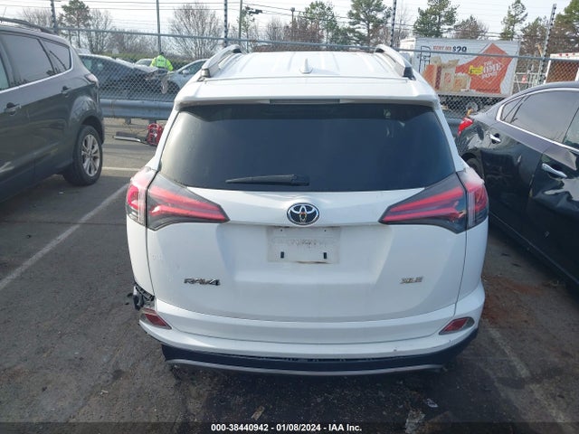 2018 TOYOTA RAV4 XLE VIN: JTMWFREV3JJ750277