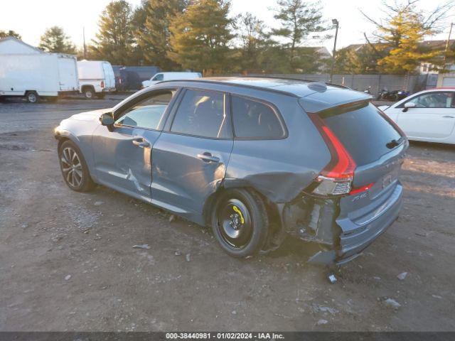 2023 VOLVO XC60 YV4L12RW8P1335697 Photo 2