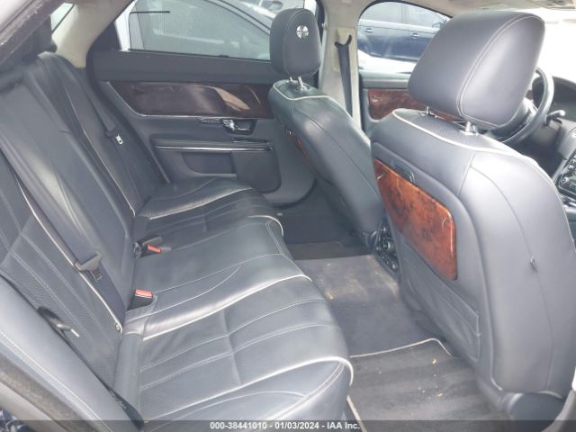 2011 JAGUAR XJ SAJWA2GB7BLV16627 Photo 7