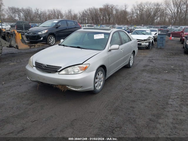 2004 TOYOTA CAMRY XLE V6 VIN: 4T1BF32K44U065712