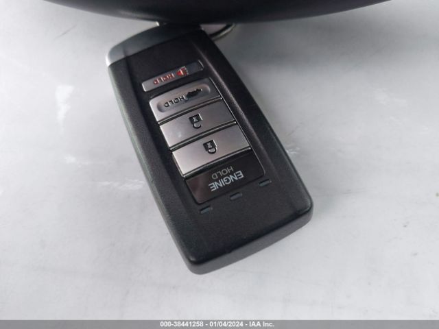 5J8TB3H70JL000043 Acura Rdx Advance Package