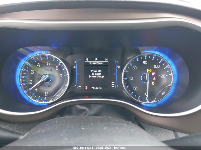 2C4RC1CGXMR555188 Chrysler Voyager Lx