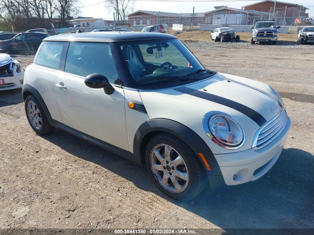 2008 MINI COOPER WMWMF33588TT64568 Photo 0