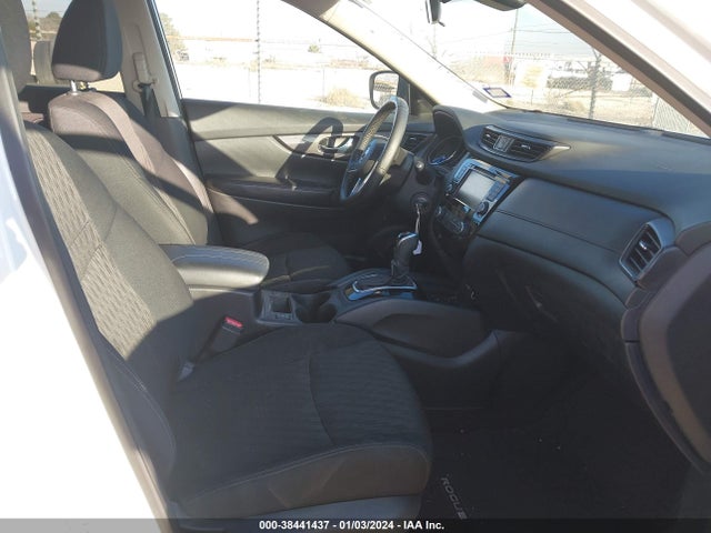 Nissan ROGUE S 2019 5N1AT2MT4KC827248 Image 5
