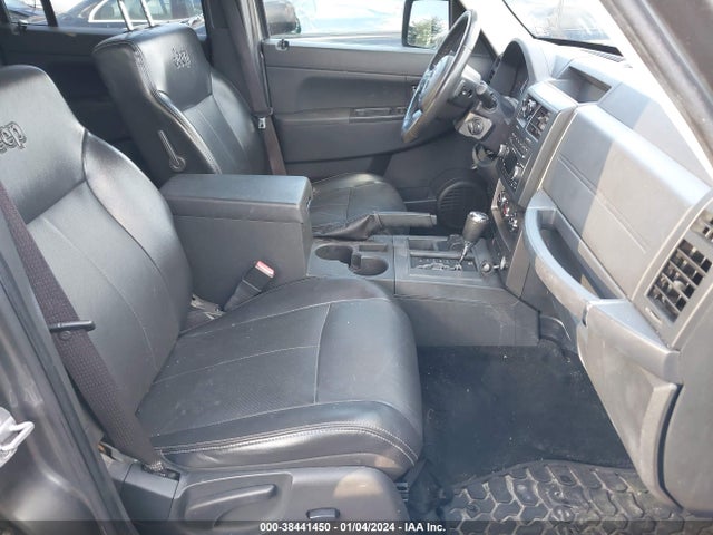 38441450 :رقم المزاد ، 1C4PJMAK4CW212064 vin ، 2012 Jeep Liberty Sport مزاد بيع