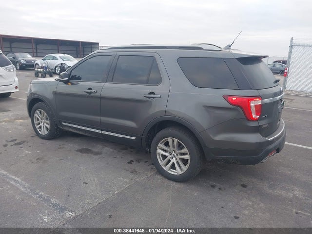 Ford EXPLORER XLT 2018 1FM5K8D83JGB29157 Image 3