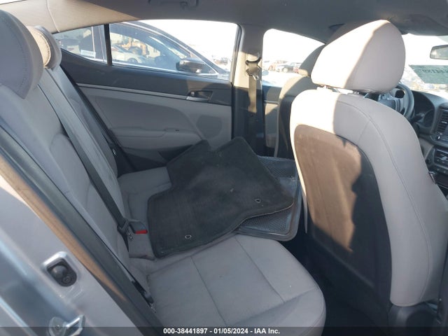 Hyundai ELANTRA SE 2017 5NPD74LF2HH164577 Image 8