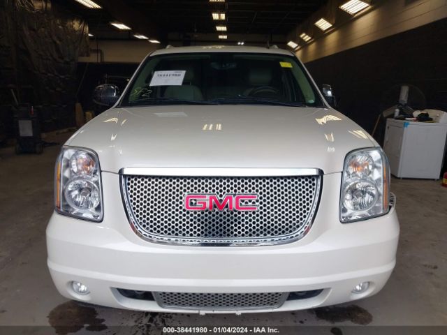 1GKS2MEF6ER218619 GMC Yukon Xl 1500 Denali