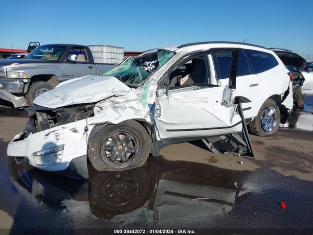 Chevrolet Traverse Ls 2016 1GNKRFKD0GJ253526 Image 2