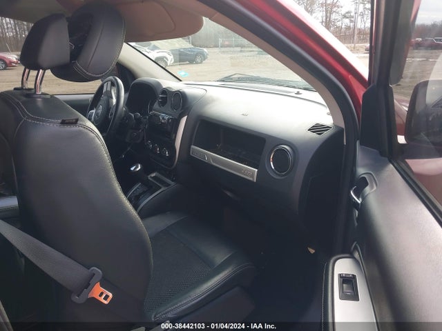 1C4NJCEB4HD160403 Jeep Compass Latitude Fwd