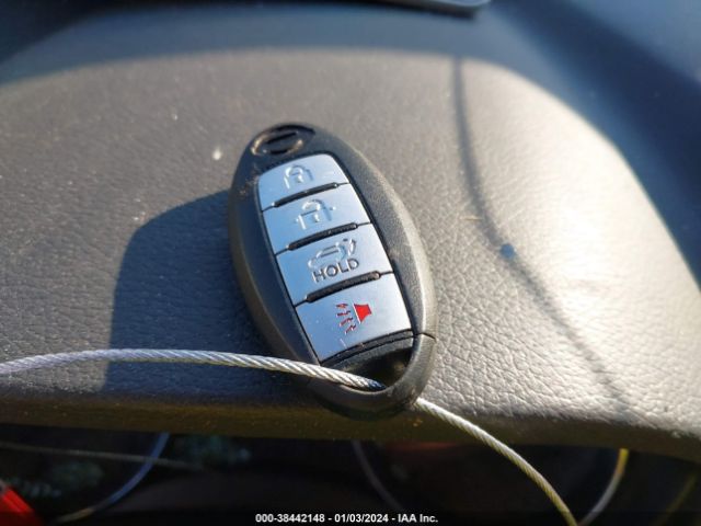 5N1AT2MT7GC812783 Nissan Rogue Sl