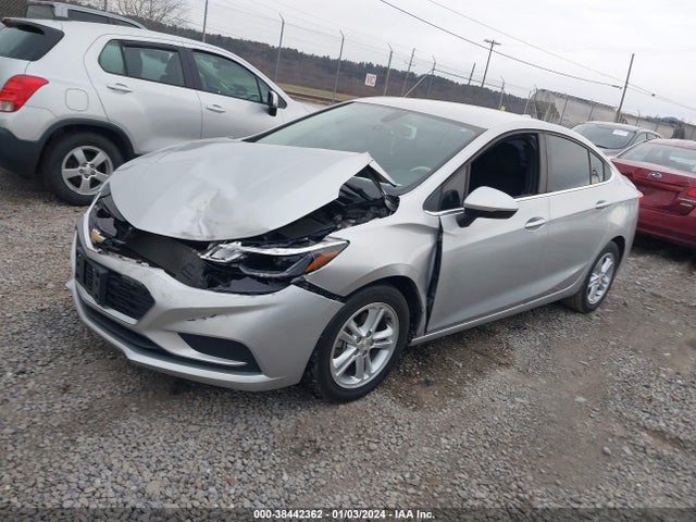 Chevrolet Cruze Lt Auto 2018 1G1BE5SM3J7200900 Image 2