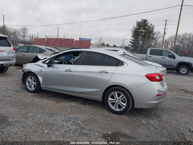 Chevrolet Cruze Lt Auto 2018 1G1BE5SM3J7200900 Image 3
