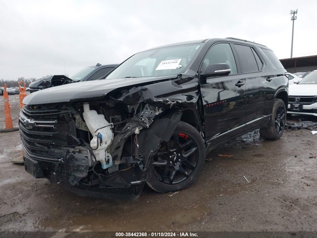 Chevrolet Traverse Premier 2018 1GNERKKW2JJ261206 Image 2