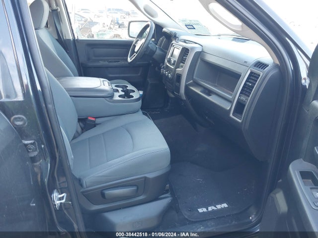 38442518 :رقم المزاد ، 3C6RR6KT3GG338108 vin ، 2016 Ram 1500 Tradesman مزاد بيع