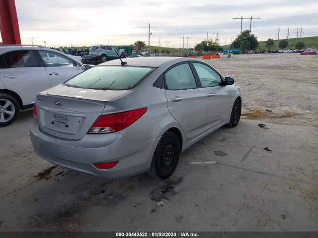 Hyundai ACCENT SE 2017 KMHCT4AE3HU215619 Image 4