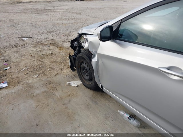 Hyundai ACCENT SE 2017 KMHCT4AE3HU215619 Image 6