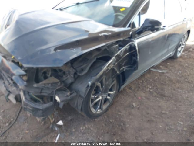 3FA6P0RU9KR202887 Ford Fusion Hybrid Titanium