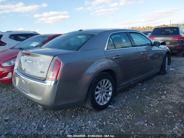 2C3CCAAG4EH175784 Chrysler 300