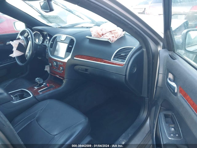 2C3CCAAG4EH175784 Chrysler 300