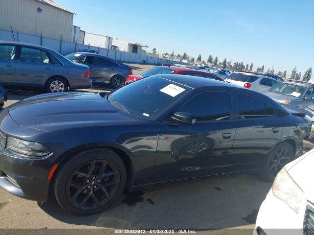 2C3CDXBG2KH623370 Dodge Charger Sxt Rwd