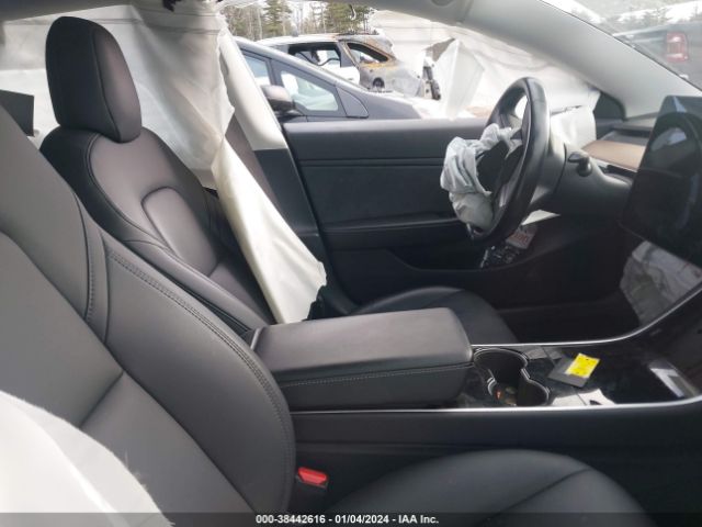 5YJ3E1EB3JF054135 Tesla Model 3 Long Range/performance