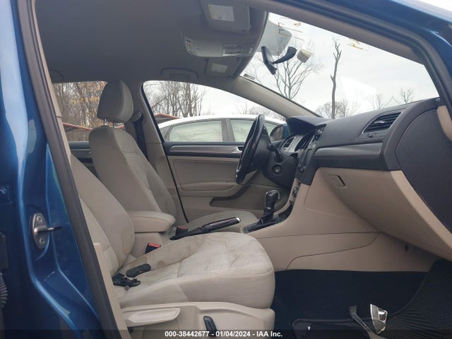 3VW217AU3GM015497 Volkswagen Golf Tsi S 4-door