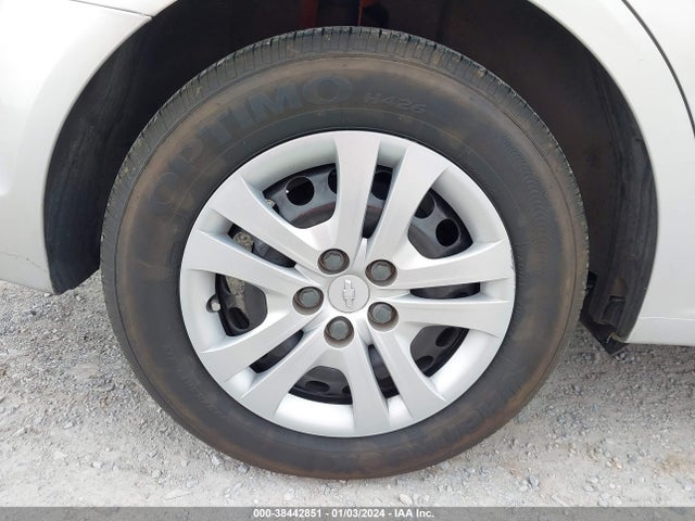 Chevrolet Sonic Ls Auto 2017 1G1JB5SH9H4125803 Image 12