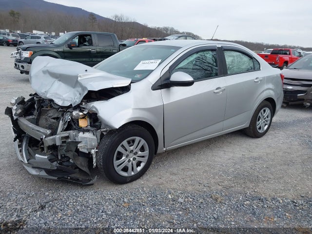 Chevrolet Sonic Ls Auto 2017 1G1JB5SH9H4125803 Image 2