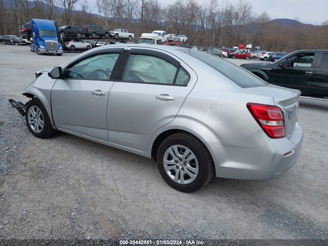 Chevrolet Sonic Ls Auto 2017 1G1JB5SH9H4125803 Image 3
