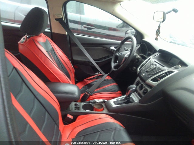 2014 FORD FOCUS SE VIN: 1FADP3F29EL170926