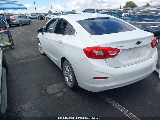 Chevrolet Cruze Lt Auto 2018 1G1BE5SM7J7102100 Image 3