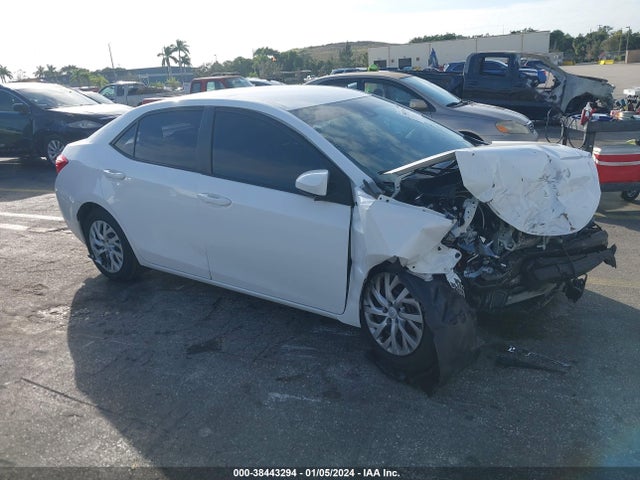 2019 5YFBURHE4KP946239 main image