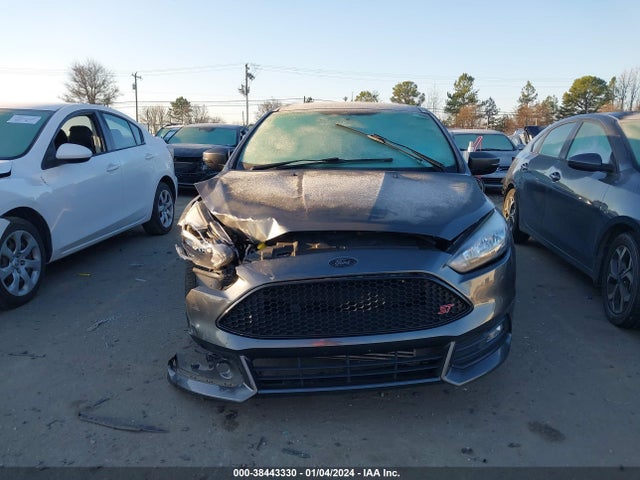 Ford FOCUS ST 2017 1FADP3L98HL346600 Image 13