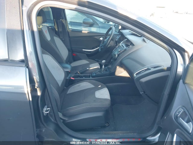 Ford FOCUS ST 2017 1FADP3L98HL346600 Image 5