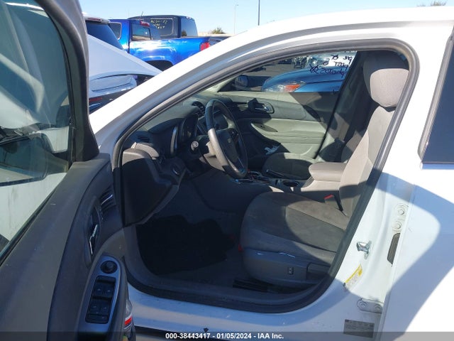 Chevrolet MALIBU LS 2015 1G11B5SL0FF300395 Image 5
