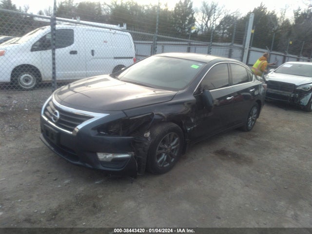 Nissan Altima 2.5 S 2015 1N4AL3AP2FN376922 Image 2