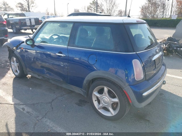 2004 MINI COOPER WMWRC33414TC50768 Photo 2