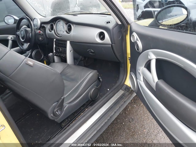 2005 MINI COOPER WMWRC33455TJ63454 Photo 4