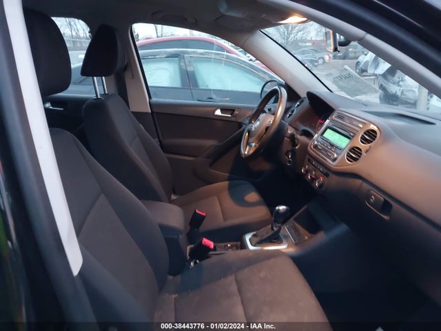 2013 VOLKSWAGEN TIGUAN S VIN: WVGAV7AX3DW555257