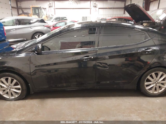 2015 HYUNDAI ELANTRA SE VIN: 5NPDH4AE2FH617651