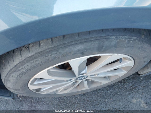 2015 HYUNDAI SONATA SPORT VIN: 5NPE34AF5FH238493