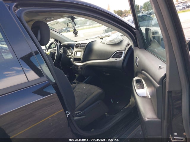 Dodge JOURNEY SE 2018 3C4PDCAB4JT344682 Image 5