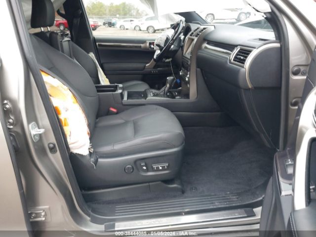 JTJAM7BXXL5265623 Lexus 460 Premium